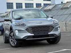 Grau Gebraucht 2021 Ford Kuga Titanium SUV | 23.500 € (Superpreis)