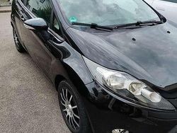 Schwarz Gebraucht 2012 Ford Fiesta Trend Kleinwagen | 1.650 € (Superpreis)