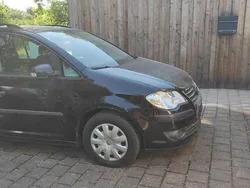 Schwarz Gebraucht 2010 VW Touran Conceptline Van / Kleinbus | 1.250 € (Superpreis)