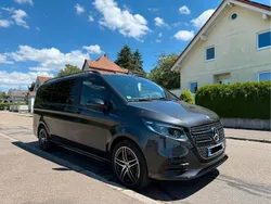 Schwarz Gebraucht 2024 Mercedes V300 Avantgarde Van / Kleinbus | 75.000 € (Teuer)