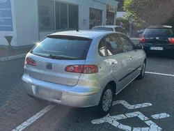 Silber Gebraucht 2005 Seat Ibiza Reference Kleinwagen | 1.950 € (Etwas zu teuer)