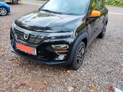 Schwarz Gebraucht 2022 Dacia Spring Comfort Plus Kleinwagen | 11.250 € (Fairer Preis)