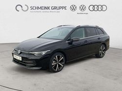Grenadillschwarz metallic Neu 2025 VW Golf VIII Style Kombi | 42.680 € (Etwas zu teuer)