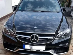 Schwarz Gebraucht 2015 Mercedes E63 AMG AMG Kombi | 46.500 €
