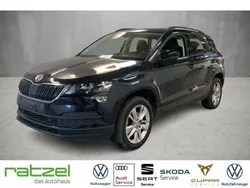 Schwarz Gebraucht 2022 Skoda Karoq Ambition SUV | 25.920 € (Guter Preis)
