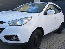 Weiß Gebraucht 2013 Hyundai ix35 Style SUV | 10.400 € (Fairer Preis)