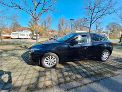 Schwarz Gebraucht 2019 Mazda 3 Exclusive-Line Limousine | 14.900 € (Guter Preis)