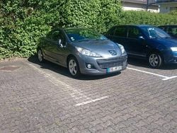 Silber Gebraucht 2010 Peugeot 207 CC Platinum Cabrio | 4.900 € (Fairer Preis)