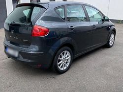 Grau Gebraucht 2010 Seat Altea Ecomotive Van / Kleinbus | 4.350 € (Fairer Preis)