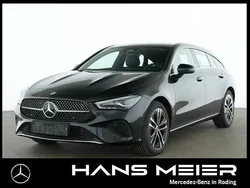 Lack kosmosschwarz Gebraucht 2024 Mercedes CLA220 Advanced Limousine | 34.888 € (Guter Preis)