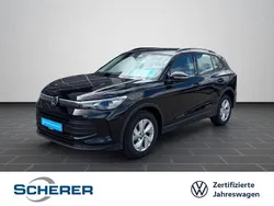 Schwarz Gebraucht 2024 VW Tiguan Basis SUV | 33.300 € (Guter Preis)
