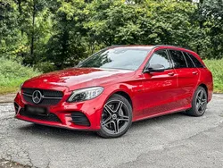 Rot Gebraucht 2020 Mercedes C300e AMG line Kombi | 25.450 € (Fairer Preis)