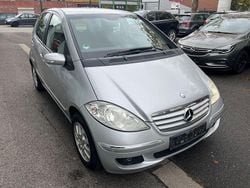 Silber Gebraucht 2007 Mercedes A170 Elegance Limousine | 5.999 € (Fairer Preis)