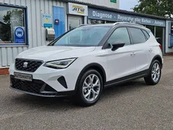 Weiß, dach schwarz metallic Neu 2025 Seat Arona FR SUV | 24.990 € (Guter Preis)