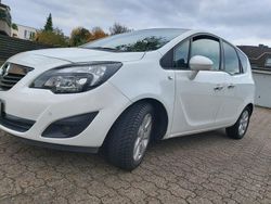 Weiß Gebraucht 2010 Opel Meriva Innovation Van / Kleinbus | 5.500 € (Etwas zu teuer)