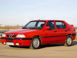 Rot Gebraucht 1991 Alfa Romeo 33 Quadrifoglio Verde Limousine | 13.490 €