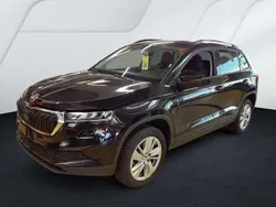Black magic perleffekt Gebraucht 2024 Skoda Karoq SUV | 27.440 € (Guter Preis)