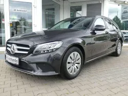 Grau Gebraucht 2020 Mercedes C220 Kombi | 19.690 € (Guter Preis)