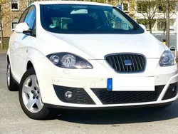 Weiß Gebraucht 2014 Seat Altea 4You Van / Kleinbus | 5.899 € (Fairer Preis)
