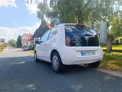 Weiß Gebraucht 2014 VW up! Kleinwagen | 4.100 € (Fairer Preis)
