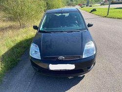 Pantherschwarz metallic Gebraucht 2005 Ford Fiesta Futura Kleinwagen | 1.699 € (Fairer Preis)
