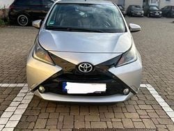 Silber Gebraucht 2015 Toyota Aygo Kleinwagen | 5.950 € (Guter Preis)