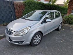 Grau Gebraucht 2006 Opel Corsa Kleinwagen | 2.390 € (Fairer Preis)