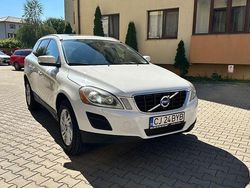 Weiß Gebraucht 2011 Volvo XC60 Summum SUV | 11.200 € (Etwas zu teuer)