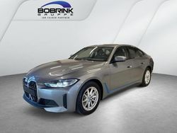 Grau Gebraucht 2023 BMW i4 Sport Line Limousine | 35.990 € (Fairer Preis)