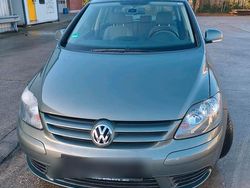 Grau Gebraucht 2005 VW Golf V Limousine | 2.999 € (Fairer Preis)