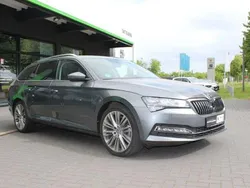 Grau Gebraucht 2022 Skoda Superb Style Kombi | 39.995 € (Teuer)