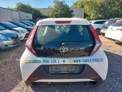 Weiß Gebraucht 2019 Toyota Aygo Kleinwagen | 4.750 € (Fairer Preis)