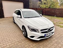 Weiß Gebraucht 2015 Mercedes CLA180 Shooting Brake Kombi | 13.950 € (Guter Preis)