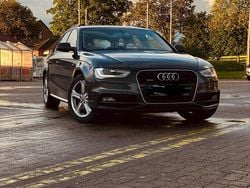 Grau Gebraucht 2014 Audi A4 Kombi | 9.000 € (Fairer Preis)