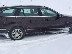 Braun Gebraucht 2011 Mercedes E350 Avantgarde Kombi | 6.999 €