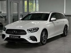 Weiß Gebraucht 2022 Mercedes E200 AMG line Kombi | 36.870 € (Fairer Preis)