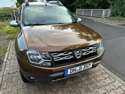 Braun Gebraucht 2014 Dacia Duster Lauréate SUV | 7.999 € (Guter Preis)