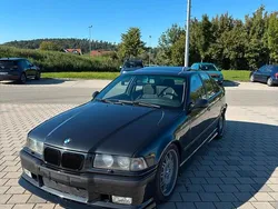 Schwarz Gebraucht 1993 BMW 325 Limousine | 13.000 €