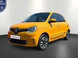 Gelb Gebraucht 2021 Renault Twingo Intens Kleinwagen | 9.950 € (Guter Preis)