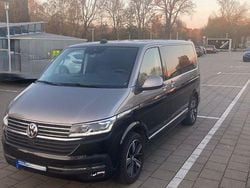 Beige Gebraucht 2022 VW Multivan Generation Six Van | 38.900 € (Guter Preis)