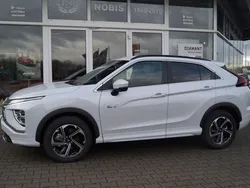 Weiß Gebraucht 2025 Mitsubishi Eclipse Cross Select SUV | 35.980 €