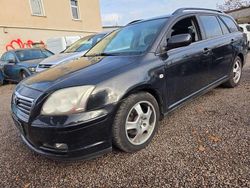 Black mica / ink Gebraucht 2004 Toyota Avensis Executive Kombi | 1.999 € (Guter Preis)