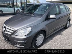 Grau Gebraucht 2008 Mercedes B170 Sport Van / Kleinbus | 8.450 €