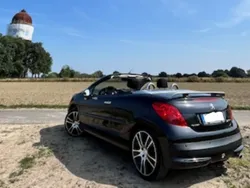Schwarz Gebraucht 2008 Peugeot 207 Cabrio | 4.950 € (Teuer)
