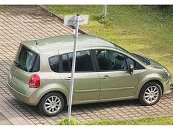 Grün Gebraucht 2009 Renault Modus Van / Kleinbus | 2.300 €