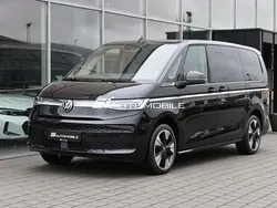 Deep black perleffekt Gebraucht 2023 VW T7 Style Van | 59.950 € (Teuer)