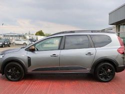 Grau Gebraucht 2024 Dacia Jogger Extreme Van / Kleinbus | 23.790 € (Teuer)