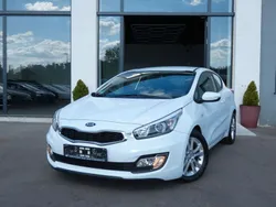 Weiß Gebraucht 2013 Kia Ceed Coupé | 10.750 € (Fairer Preis)