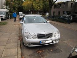 Silber Gebraucht 2006 Mercedes E220 Avantgarde Limousine | 7.500 € (Teuer)