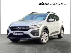Weiß Gebraucht 2024 Dacia Sandero Expression Kleinwagen | 16.440 € (Fairer Preis)